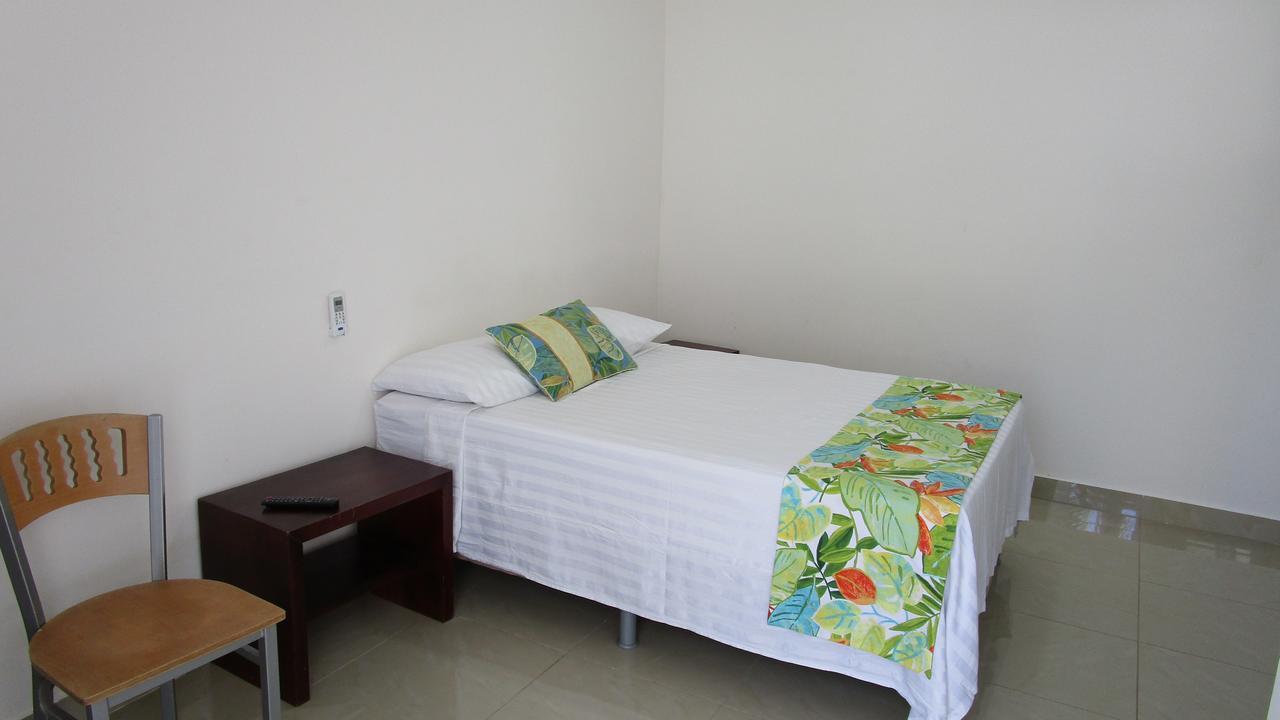 Hotel Sueno Tranquilo à Quepos Extérieur photo