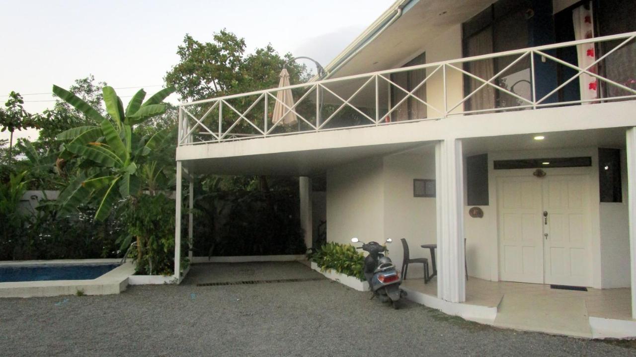 Hotel Sueno Tranquilo à Quepos Extérieur photo