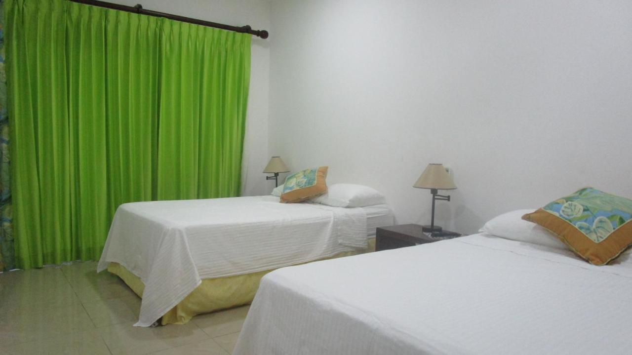 Hotel Sueno Tranquilo à Quepos Extérieur photo